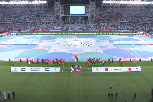 مراسم افتتاحیه جام هفدهم برگزار شد/دوایرانی مهمان ویژه اماراتی‌ها