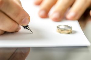 جای خالی آموزش مهارت های زندگی مشترک/طلاق در سال های اول ازدواج