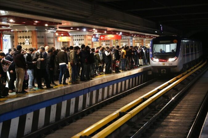 افزایش مسافران مترو همزمان با اجرای طرح ترافیک از درب منازل