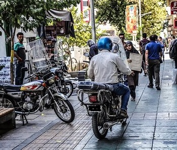 حق حیاتی که از پیاده‌رو سلب شد