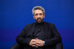 ترویج اختلاف در هر لباس و مقامی، از پشت خنجر زدن است
